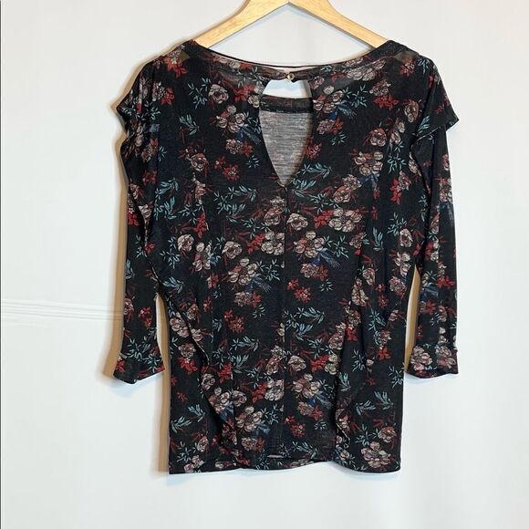 Free People | Floral Dock Top Ruffle Sleeve Keyhole Back Shimmer - Picture 6 of 10